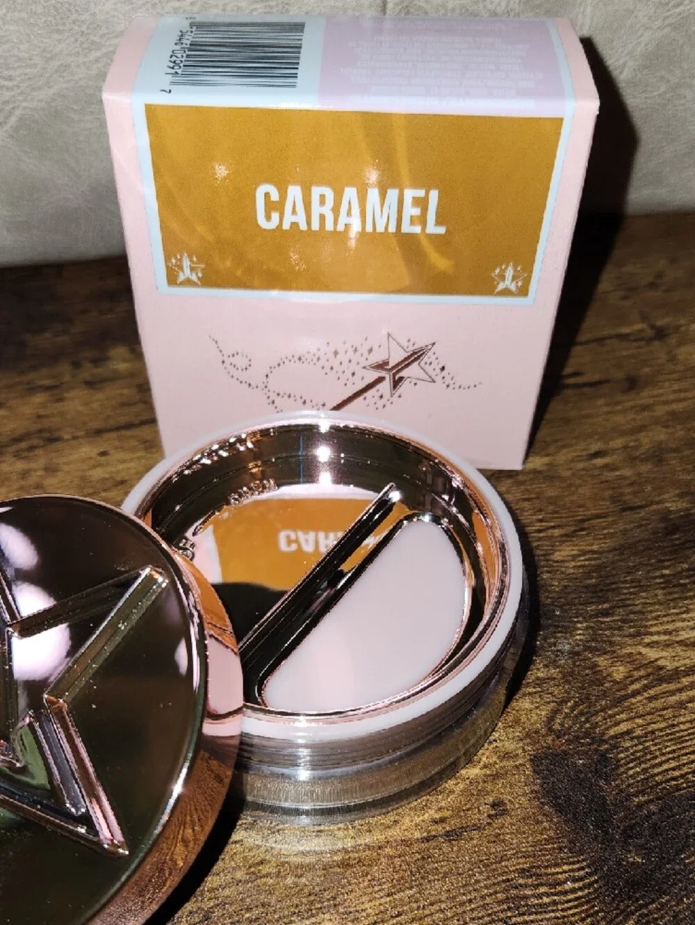 Jeffree Star Cosmetics Luminous Setting Powder - Caramel